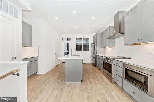 5410 GOSHAWK ALY, Bethesda, MD 20816