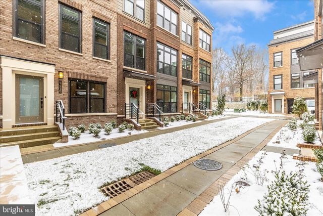 5410 GOSHAWK ALY, Bethesda, MD 20816