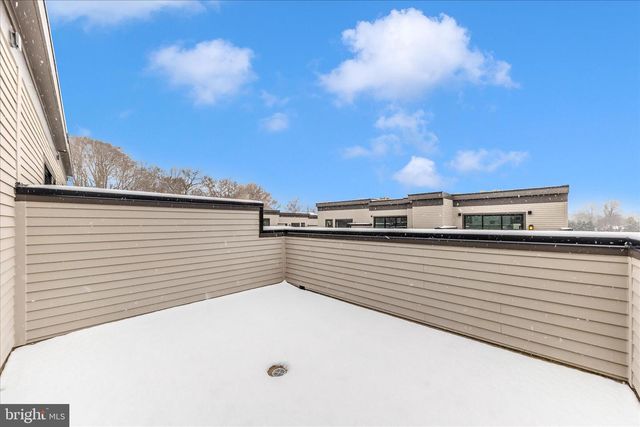 5410 GOSHAWK ALY, Bethesda, MD 20816