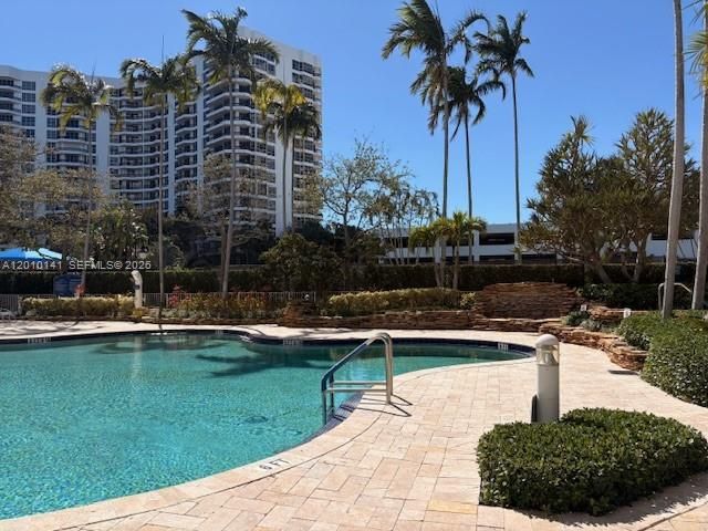 3500 Mystic Pointe Dr 302, Aventura, FL 33180