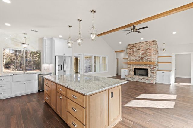 225 STONEBROOK CT, Gilmer, TX 75640