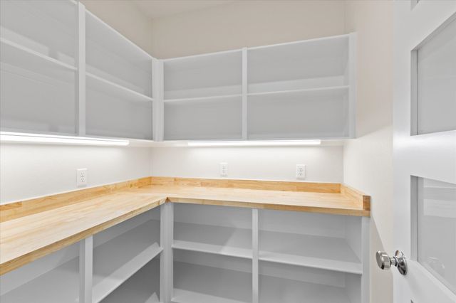 225 STONEBROOK CT, Gilmer, TX 75640