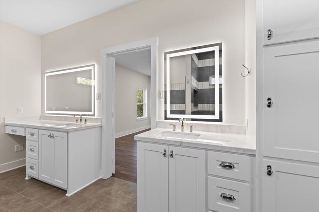 225 STONEBROOK CT, Gilmer, TX 75640