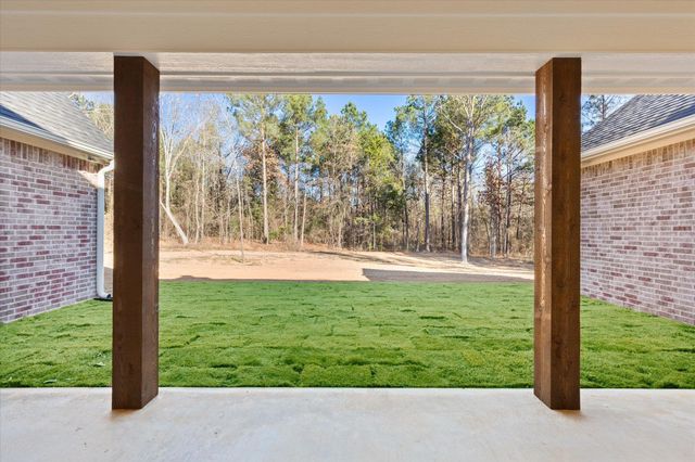 225 STONEBROOK CT, Gilmer, TX 75640