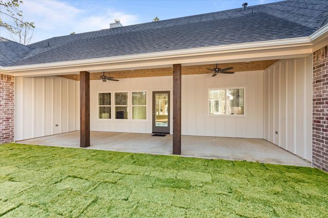 225 STONEBROOK CT, Gilmer, TX 75640