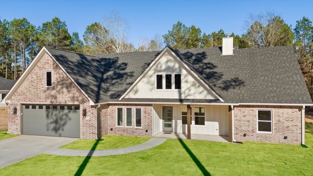 225 STONEBROOK CT, Gilmer, TX 75640