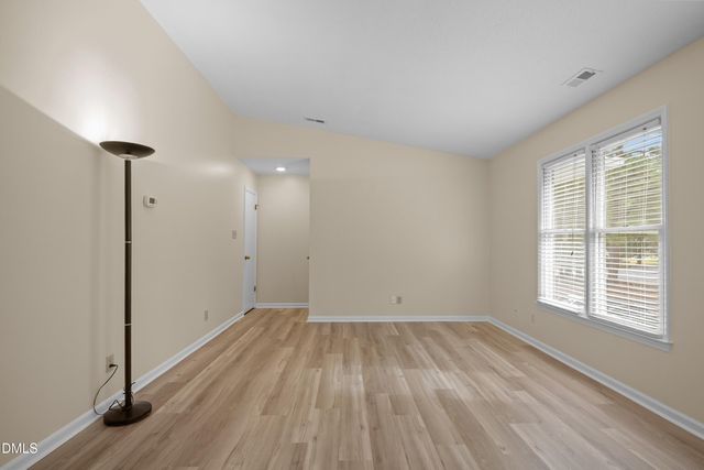 121 Westview Drive Apt 16, Carrboro, NC 27510