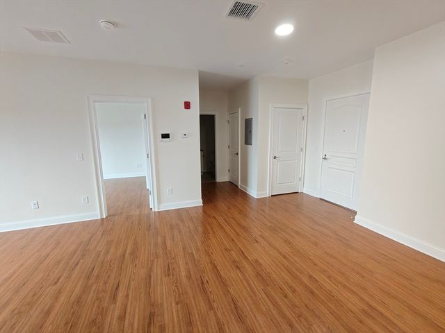 10 Franklin Ave 201, Revere, MA 02151