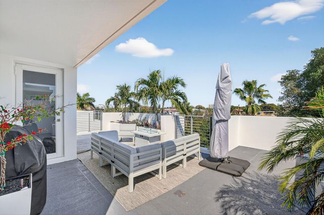 700 NE 14th Avenue 206, Fort Lauderdale, FL 33304