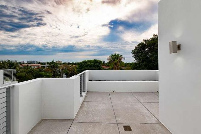700 NE 14th Avenue 206, Fort Lauderdale, FL 33304