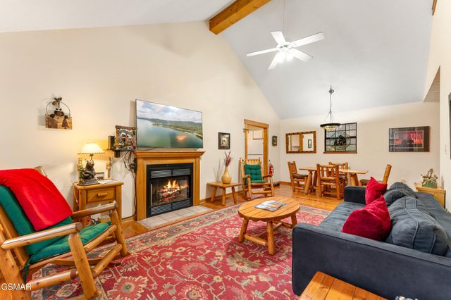 813 S New Era Road, Sevierville, TN 37862