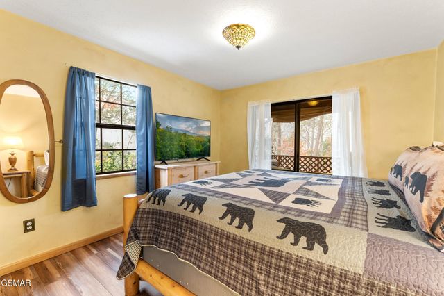 813 S New Era Road, Sevierville, TN 37862