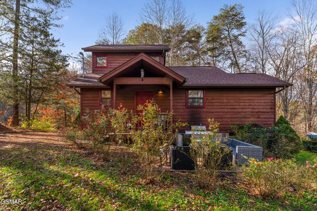 813 S New Era Road, Sevierville, TN 37862