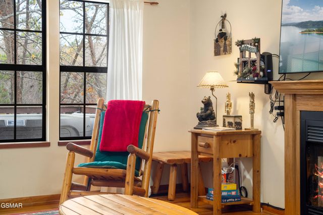 813 S New Era Road, Sevierville, TN 37862