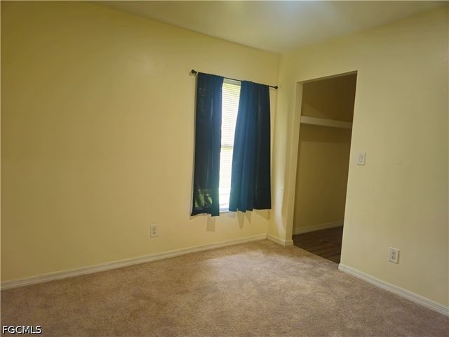 4020 26th ST SW, Lehigh Acres, FL 33976