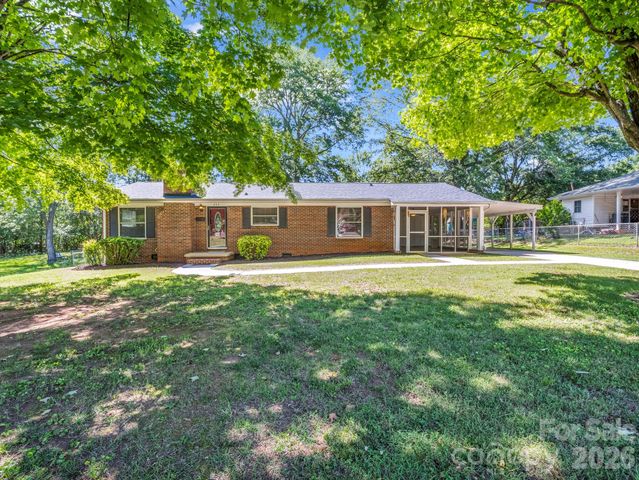 255 Smith Grove Road, Forest City, NC 28043