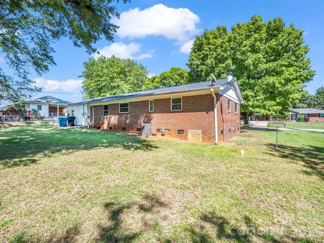255 Smith Grove Road, Forest City, NC 28043