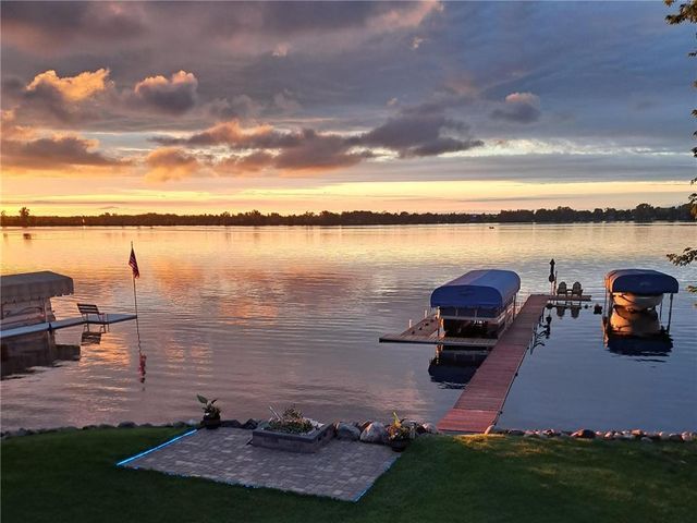 5050 210th Street, Forest Lake, MN 55025