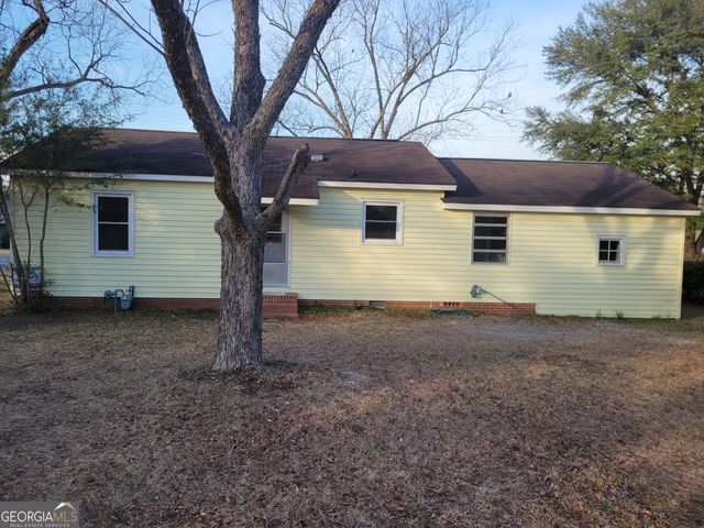 1624 Highland Avenue, Dublin, GA 31021