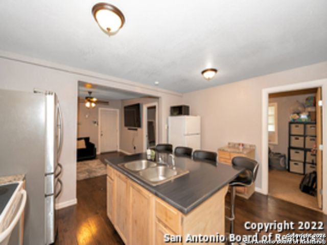 915 San Marcos, San Antonio, TX 78207