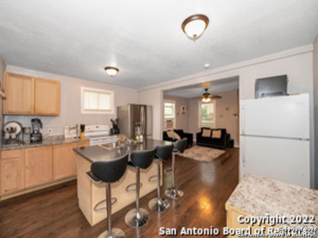 915 San Marcos, San Antonio, TX 78207