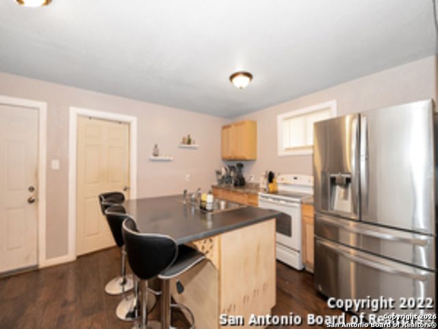 915 San Marcos, San Antonio, TX 78207