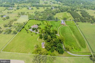 19949 PLEASANT MEADOW LN, Purcellville, VA 20132