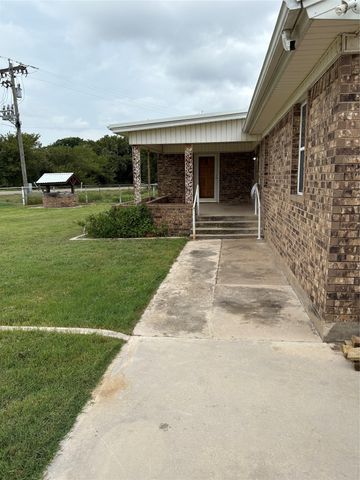 7342 Fm 1810, Chico, TX 76431