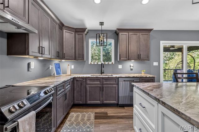 4343 Lockeport Landing, Hillsboro, MO 63050