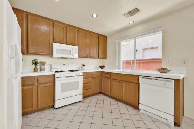 2507 Starlight, Escondido, CA 92026