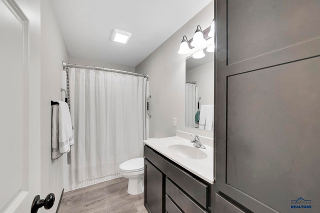 2033 E PHILADELPHIA, Rapid City, SD 57703