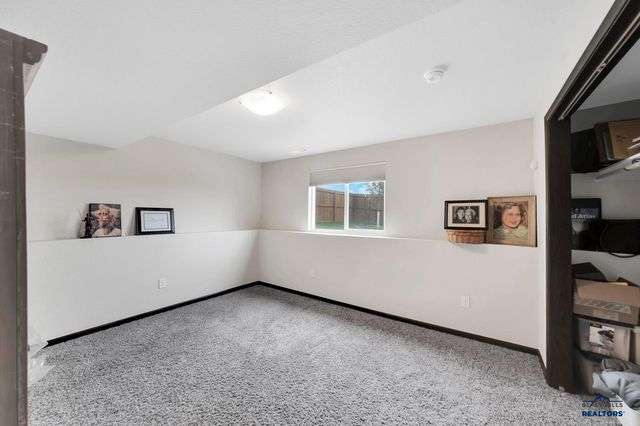 2033 E PHILADELPHIA, Rapid City, SD 57703