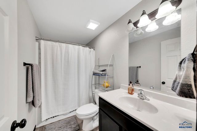 2033 E PHILADELPHIA, Rapid City, SD 57703