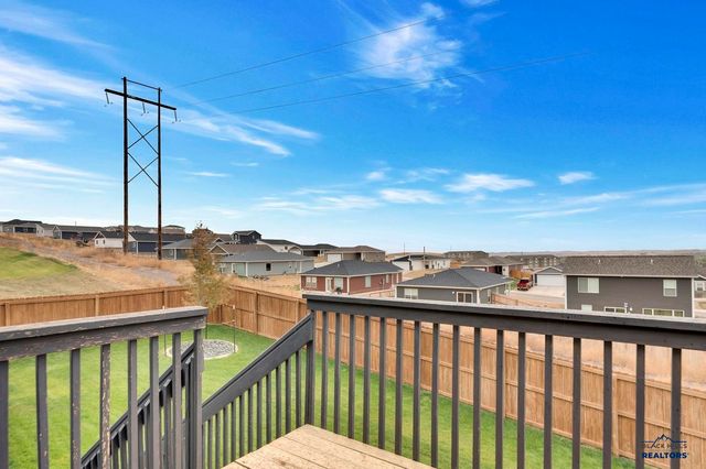 2033 E PHILADELPHIA, Rapid City, SD 57703