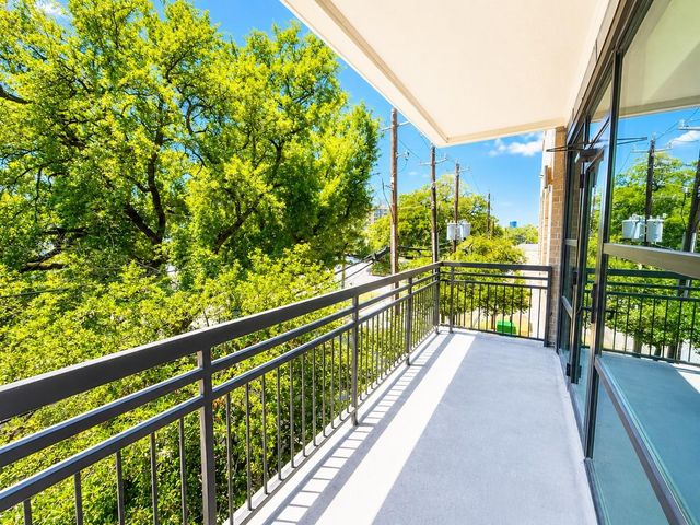 2910 Milam St Street 1130, Houston, TX 77006