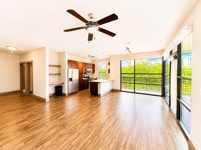 2910 Milam St Street 1130, Houston, TX 77006