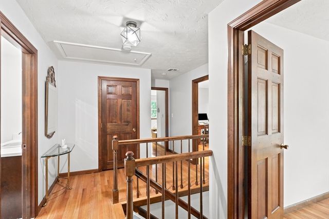 8 Flanagan Drive, Framingham, MA 01701