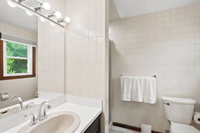8 Flanagan Drive, Framingham, MA 01701