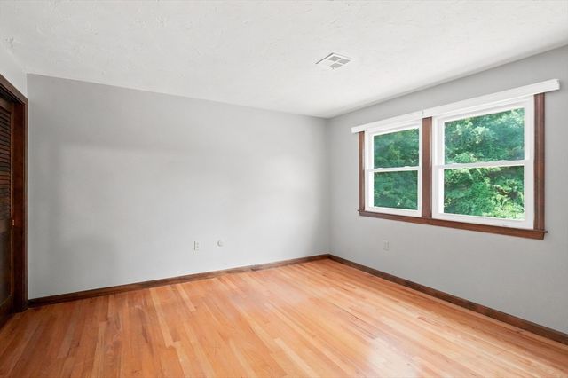 8 Flanagan Drive, Framingham, MA 01701