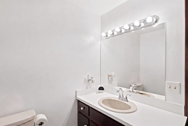 8 Flanagan Drive, Framingham, MA 01701