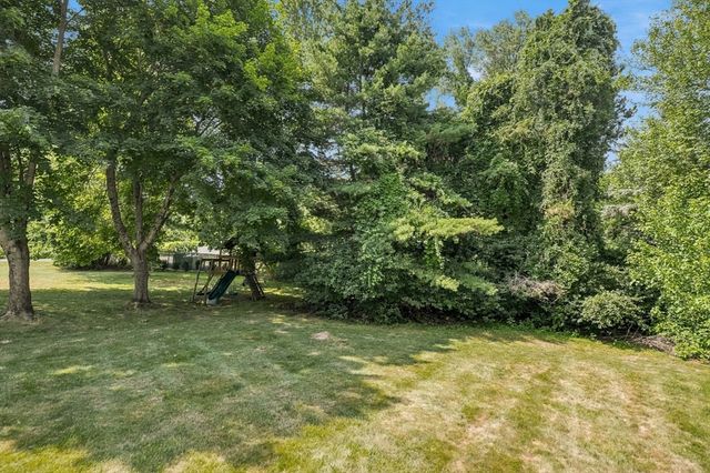 8 Flanagan Drive, Framingham, MA 01701