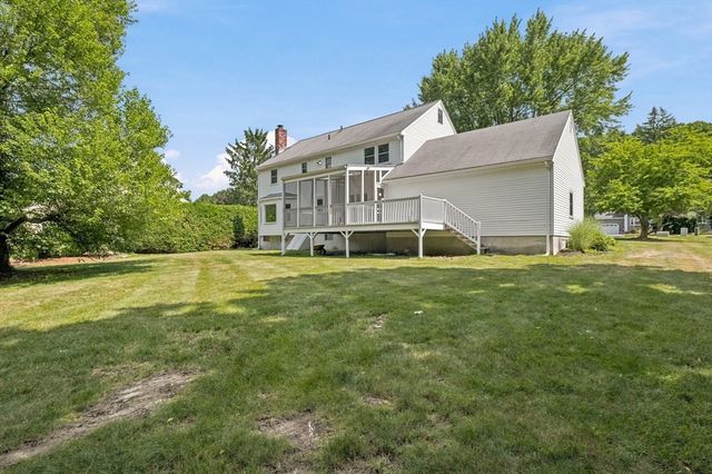 8 Flanagan Drive, Framingham, MA 01701