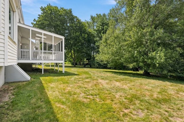 8 Flanagan Drive, Framingham, MA 01701