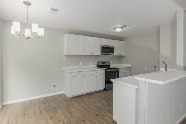 92 Sparrow Way, Beaumont, TX 77707