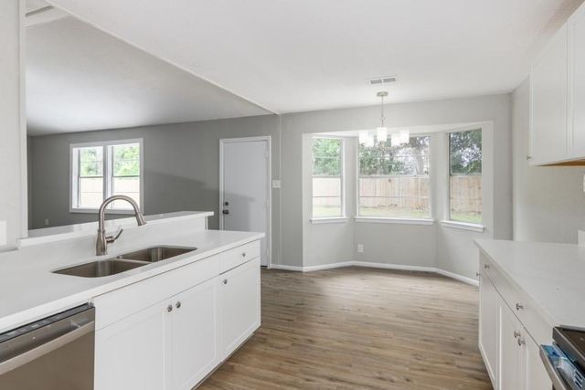 92 Sparrow Way, Beaumont, TX 77707