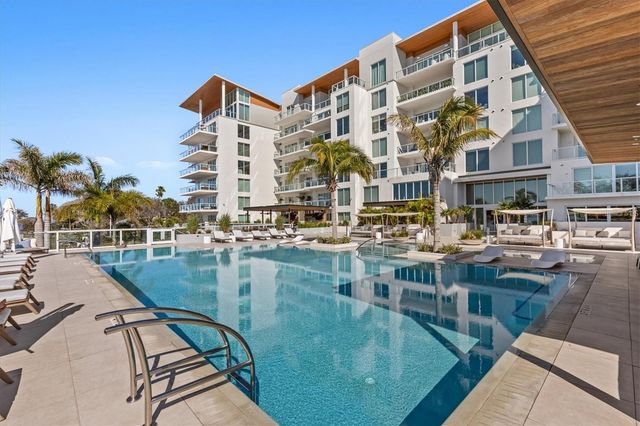 1020 SUNSET POINT ROAD 609, Clearwater, FL 33755