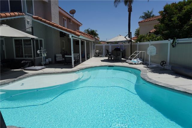 10406 Sandstone Court, Mentone, CA 92359