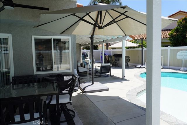 10406 Sandstone Court, Mentone, CA 92359