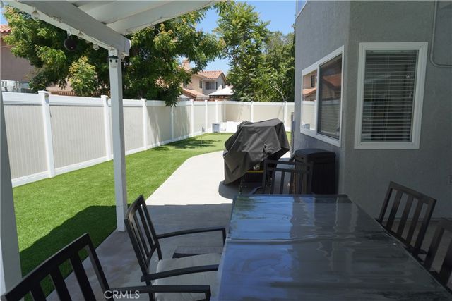 10406 Sandstone Court, Mentone, CA 92359