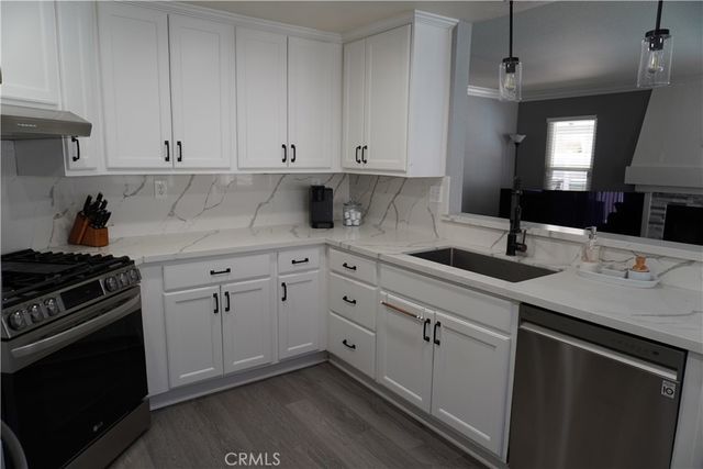 10406 Sandstone Court, Mentone, CA 92359
